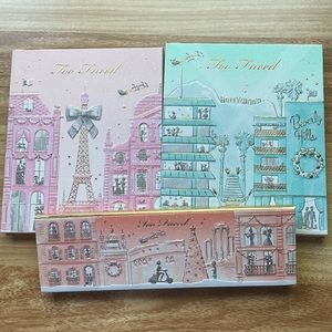 Too faced bundle - limited edition Christmas. Never been used.